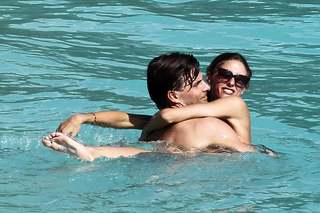 Olivia Palermo feet photo thumbnail