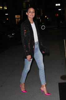 Olivia Palermo feet photo thumbnail