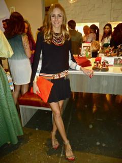 Olivia Palermo feet photo thumbnail