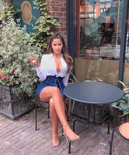 Olivia Pierson feet photo 2
