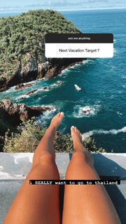Olivia Ponton feet photo thumbnail