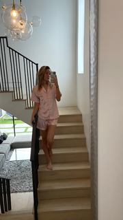 Olivia Ponton feet photo thumbnail