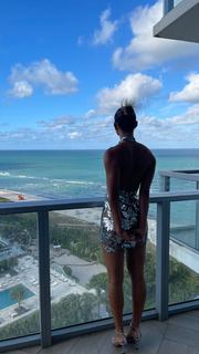 Olivia Ponton feet photo thumbnail