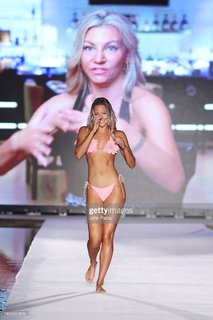 Olivia Ponton feet photo thumbnail