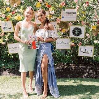 Olivia Ponton feet photo thumbnail