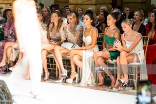 Olivia Ponton feet photo thumbnail