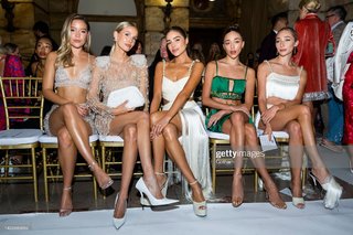 Olivia Ponton feet photo thumbnail