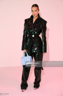 Olivia Ponton feet photo thumbnail