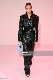 Olivia Ponton feet photo thumbnail