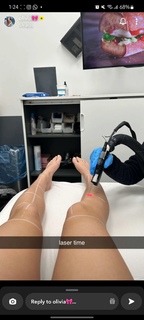 Olivia Ponton feet photo thumbnail