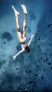 Olivia Ponton feet photo thumbnail