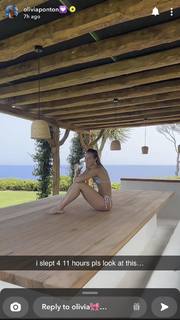 Olivia Ponton feet photo thumbnail