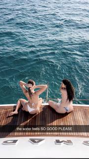 Olivia Ponton feet photo thumbnail