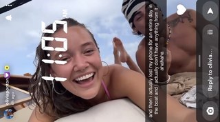 Olivia Ponton feet photo thumbnail