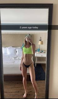 Olivia Ponton feet photo thumbnail