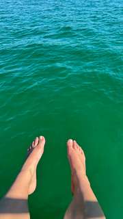 Olivia Ponton feet photo thumbnail