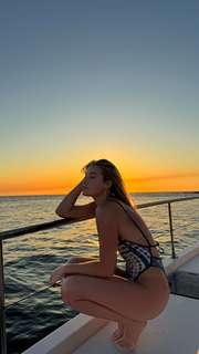 Olivia Ponton feet photo thumbnail