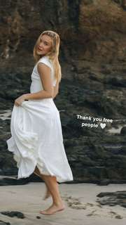 Olivia Ponton feet photo thumbnail