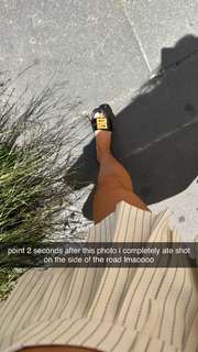 Olivia Ponton feet photo thumbnail