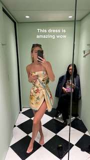 Olivia Ponton feet photo thumbnail