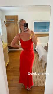 Olivia Ponton feet photo thumbnail