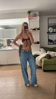 Olivia Ponton feet photo thumbnail