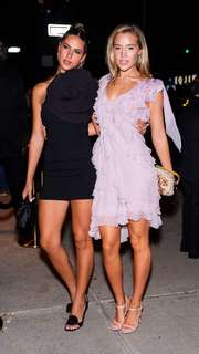 Olivia Ponton feet photo thumbnail