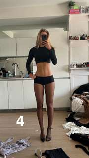 Olivia Ponton feet photo thumbnail