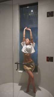 Olivia Ponton feet photo thumbnail