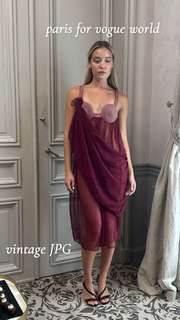 Olivia Ponton feet photo thumbnail