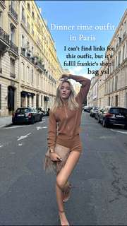 Olivia Ponton feet photo thumbnail