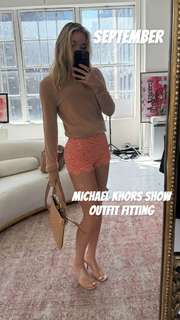 Olivia Ponton feet photo thumbnail