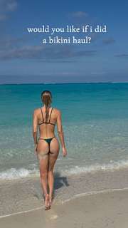 Olivia Ponton feet photo thumbnail