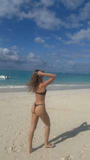 Olivia Ponton feet photo thumbnail