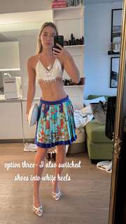 Olivia Ponton feet photo thumbnail