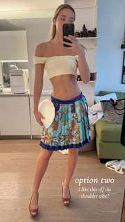 Olivia Ponton feet photo thumbnail