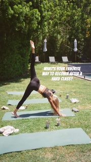 Olivia Ponton feet photo thumbnail