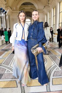 Olivia Ponton feet photo thumbnail