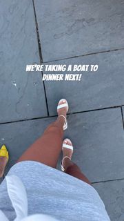 Olivia Ponton feet photo thumbnail