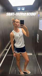 Olivia Ponton feet photo thumbnail