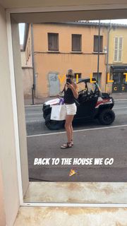 Olivia Ponton feet photo thumbnail