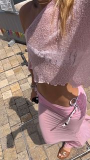 Olivia Ponton feet photo thumbnail