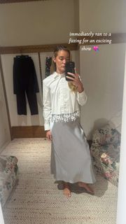 Olivia Ponton feet photo thumbnail