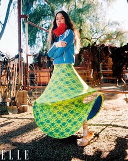 Olivia Rodrigo feet photo thumbnail