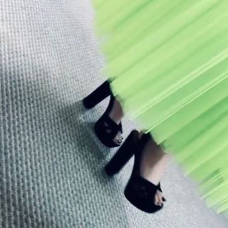 Olivia Rodrigo feet photo thumbnail