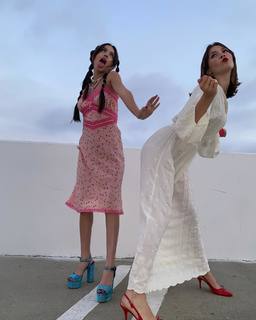Olivia Rodrigo feet photo thumbnail