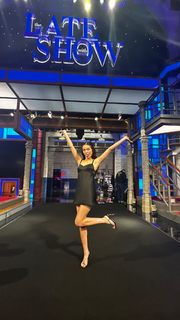 Olivia Rodrigo feet photo thumbnail