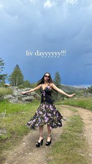 Olivia Rodrigo feet photo thumbnail