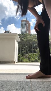 Olivia Rodrigo feet photo thumbnail