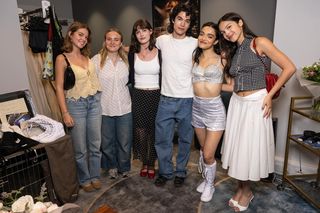 Olivia Rodrigo feet photo thumbnail